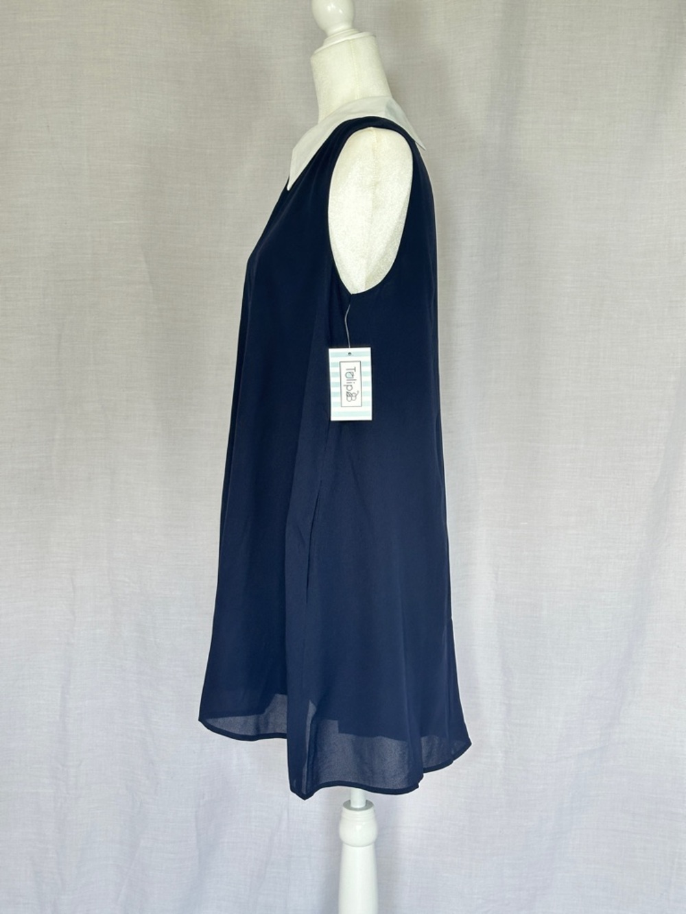 Tulip B Navy Sleeveless Mini Dress with White Pointed Collar - Picture 4 of 9